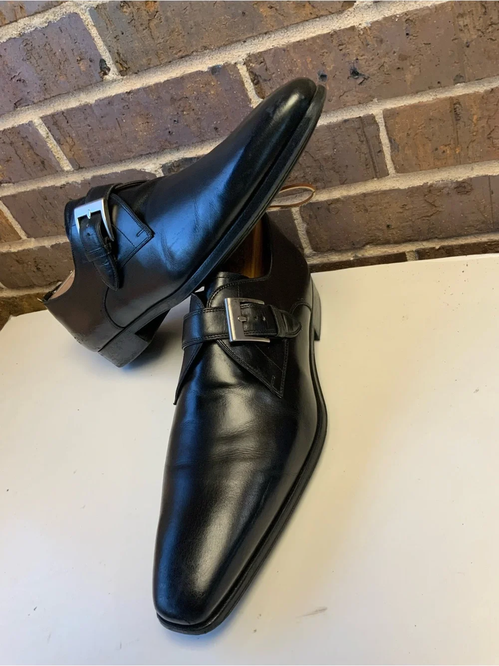 Magnanni Black Leather Single Monk Strap Shoe with Silver Buckle